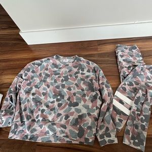 Sundry Sweatshirt and legging set